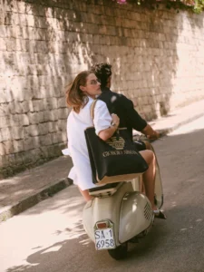 Bản giao hưởng mùa hè “Estate” của Giorgio Armani và Kith