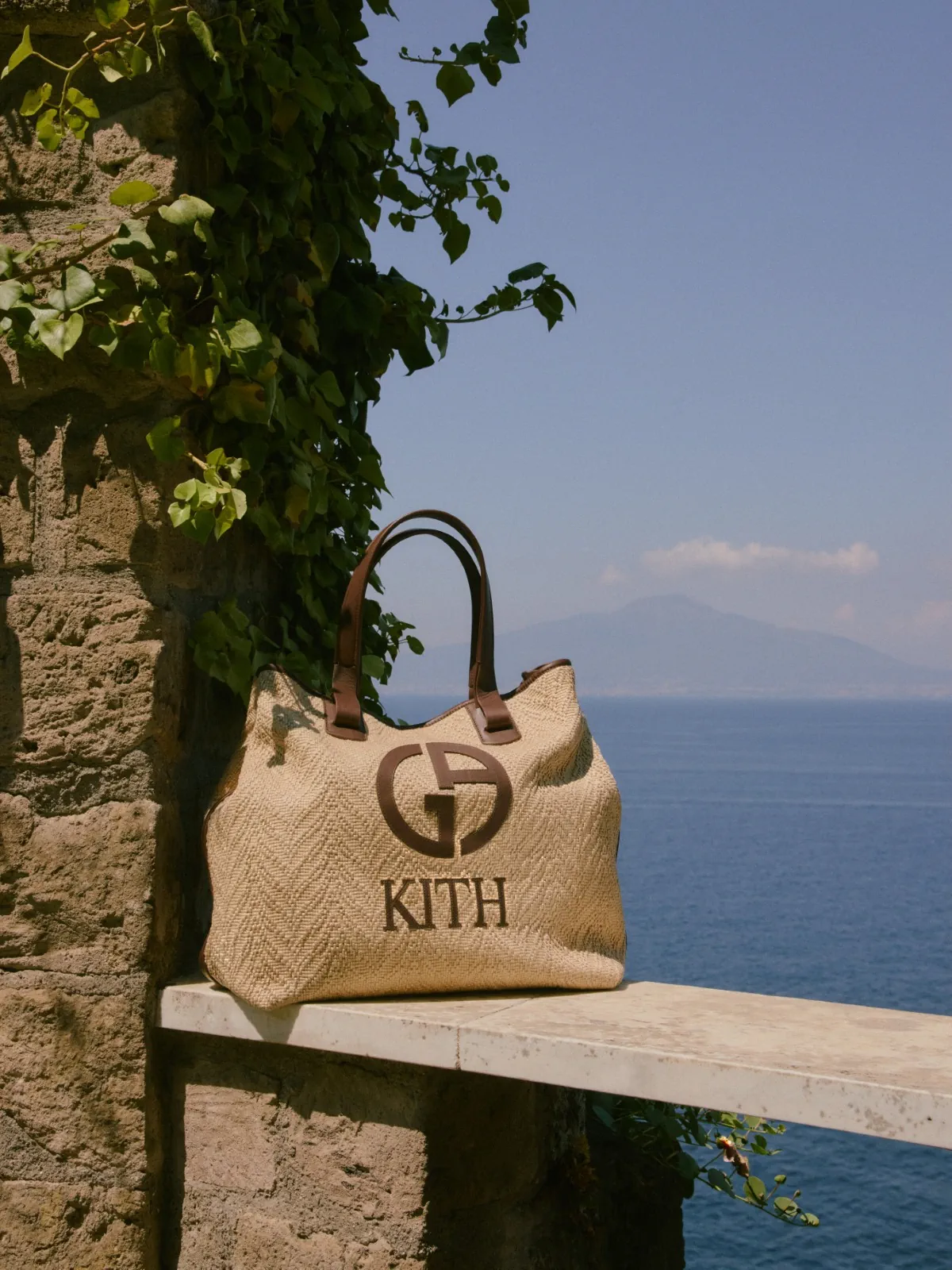 Bản giao hưởng mùa hè “Estate” của Giorgio Armani và Kith Bản giao hưởng mùa hè “Estate” của Giorgio Armani và Kith