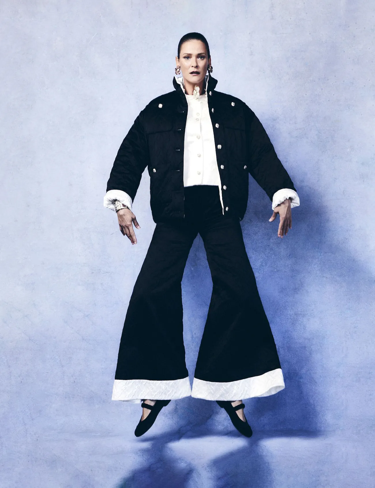 Harper's Bazaar Tây Ban Nha 07-08/2025: Carmen Kass chụp bởi Rocío Ramos Harper's Bazaar Tây Ban Nha 07-08/2025: Carmen Kass chụp bởi Rocío Ramos