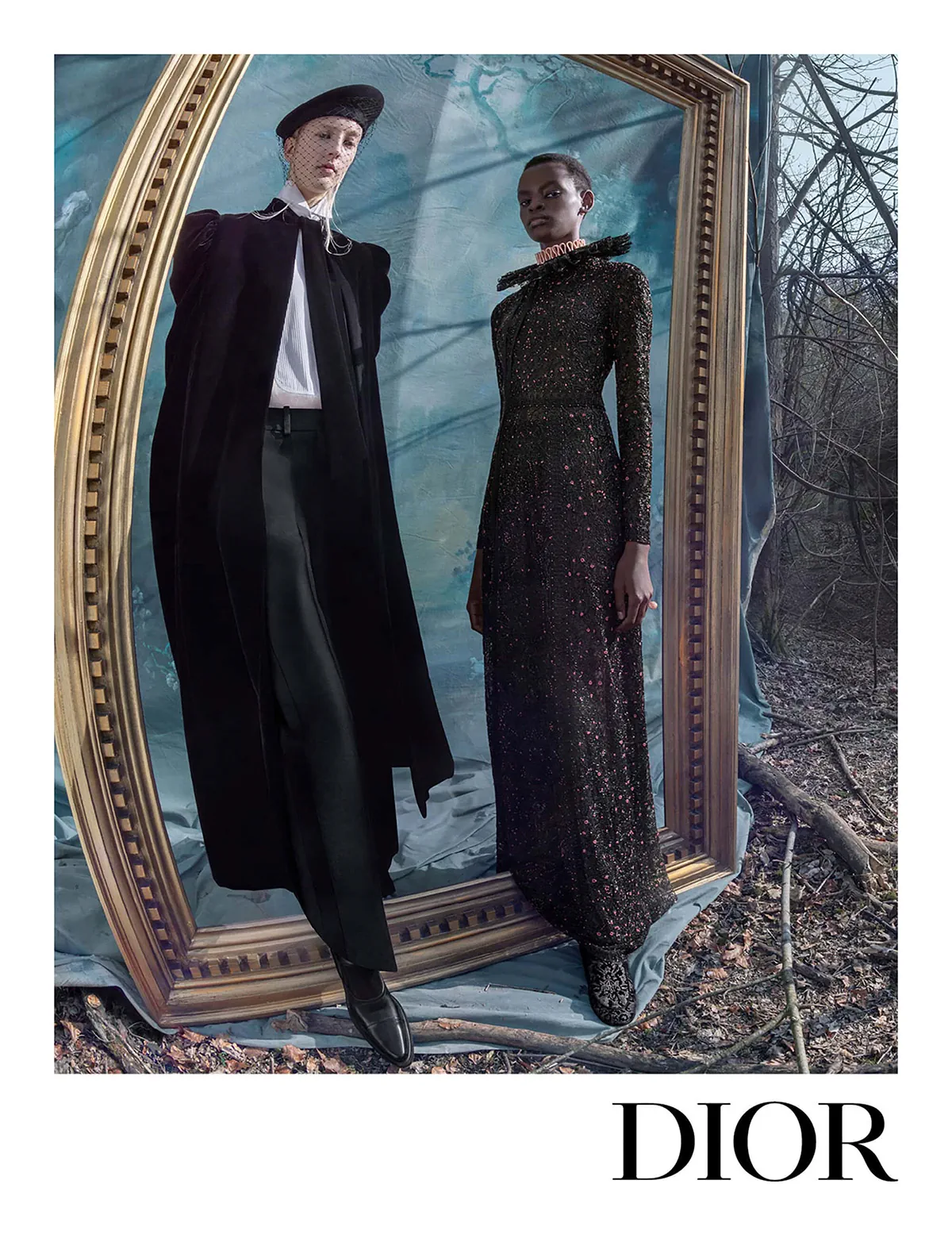 Chiến dịch quảng cáo Dior Thu/Đông 2025: Lạc vào “mê cung” siêu thực qua lăng kính của Tim Walker Chiến dịch quảng cáo Dior Thu/Đông 2025: Lạc vào “mê cung” siêu thực qua lăng kính của Tim Walker