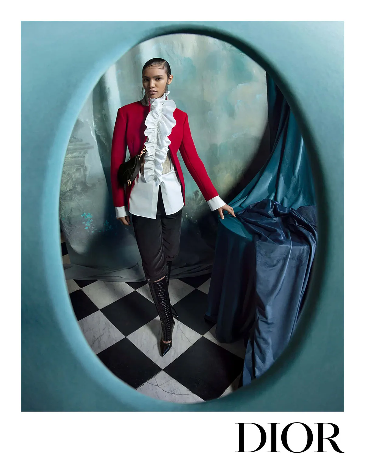 Chiến dịch quảng cáo Dior Thu/Đông 2025: Lạc vào “mê cung” siêu thực qua lăng kính của Tim Walker Chiến dịch quảng cáo Dior Thu/Đông 2025: Lạc vào “mê cung” siêu thực qua lăng kính của Tim Walker