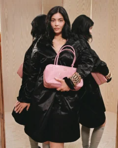 Kylie Jenner tham gia chiến dịch quảng cáo Miu Miu Thu/Đông 2025