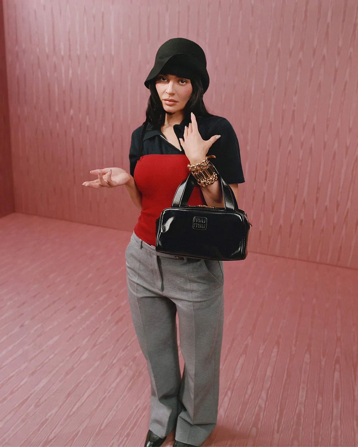 Kylie Jenner tham gia chiến dịch quảng cáo Miu Miu Thu/Đông 2025 Kylie Jenner tham gia chiến dịch quảng cáo Miu Miu Thu/Đông 2025
