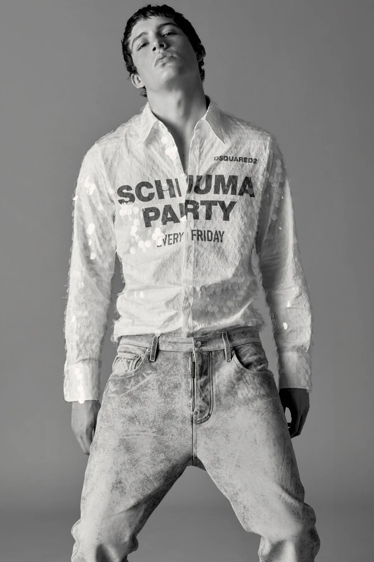 Dsquared2 Xuân/Hè 2026: Tinh thần phóng khoáng lên ngôi Dsquared2 Xuân/Hè 2026