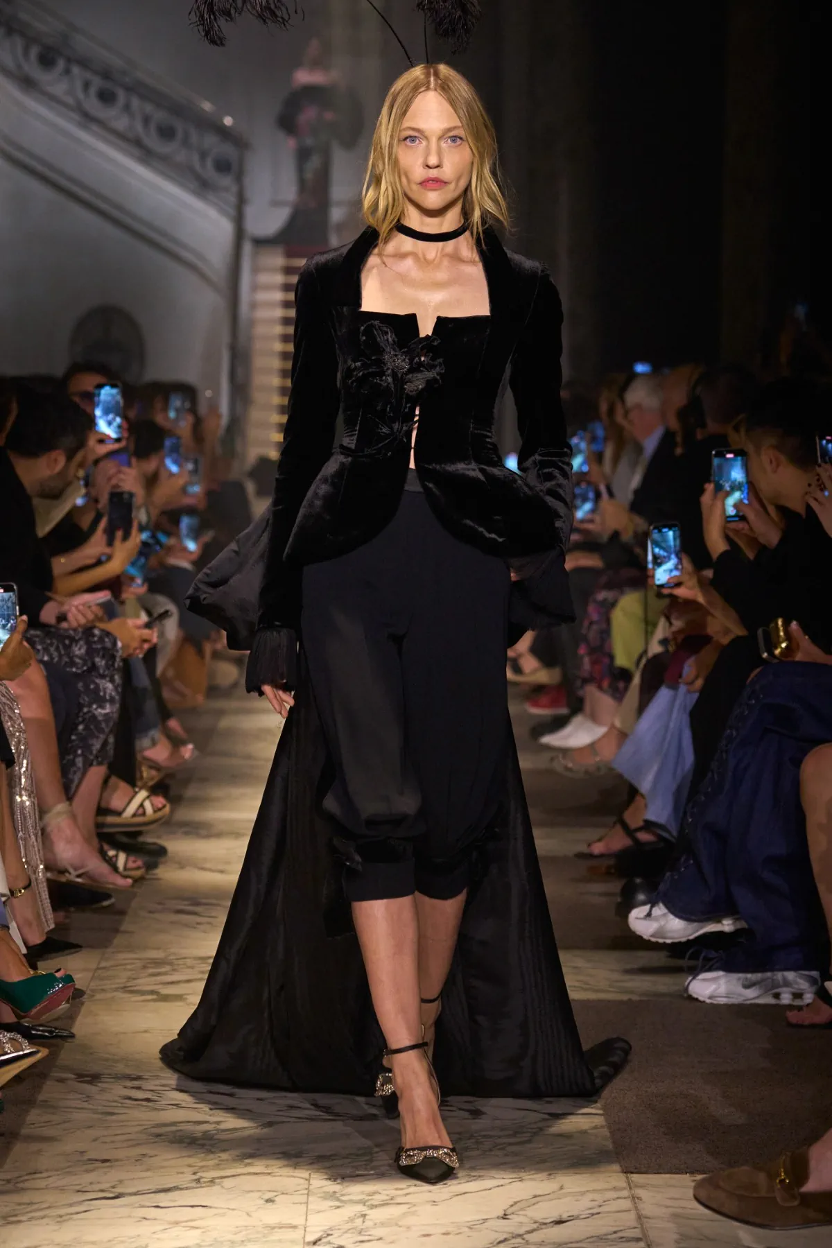 Elie Saab Haute Couture Thu/Đông 2025
