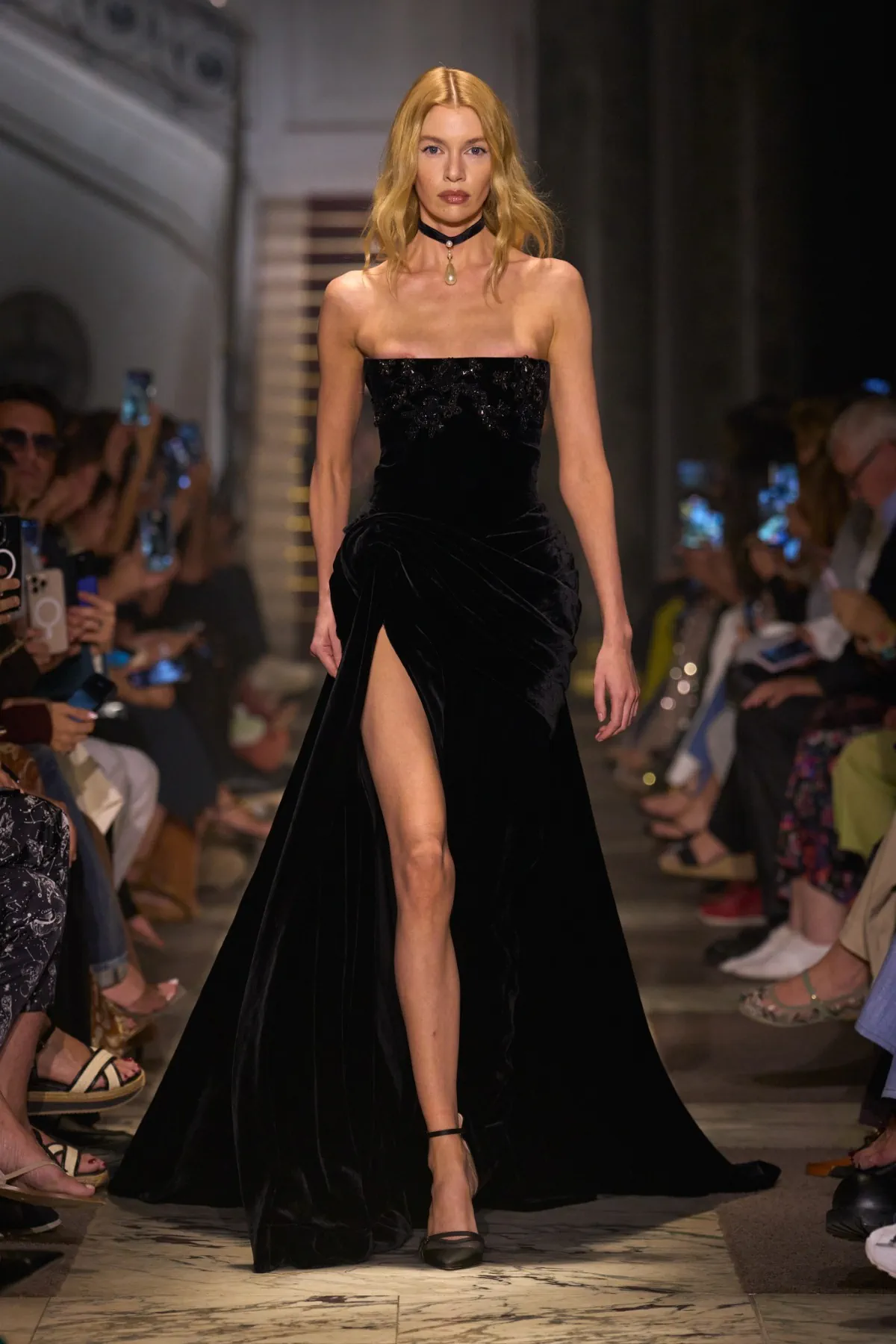 Elie Saab Haute Couture Thu/Đông 2025