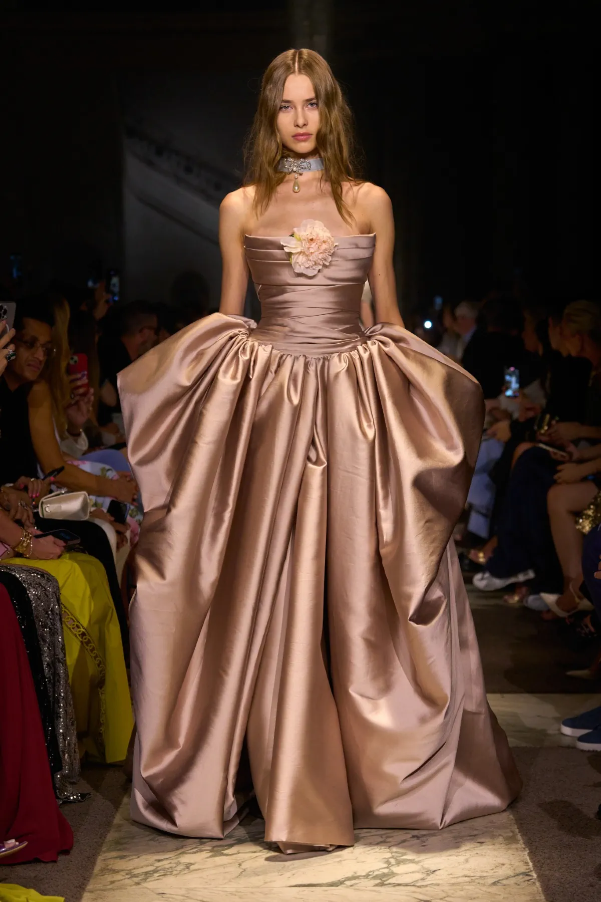 Elie Saab Haute Couture Thu/Đông 2025