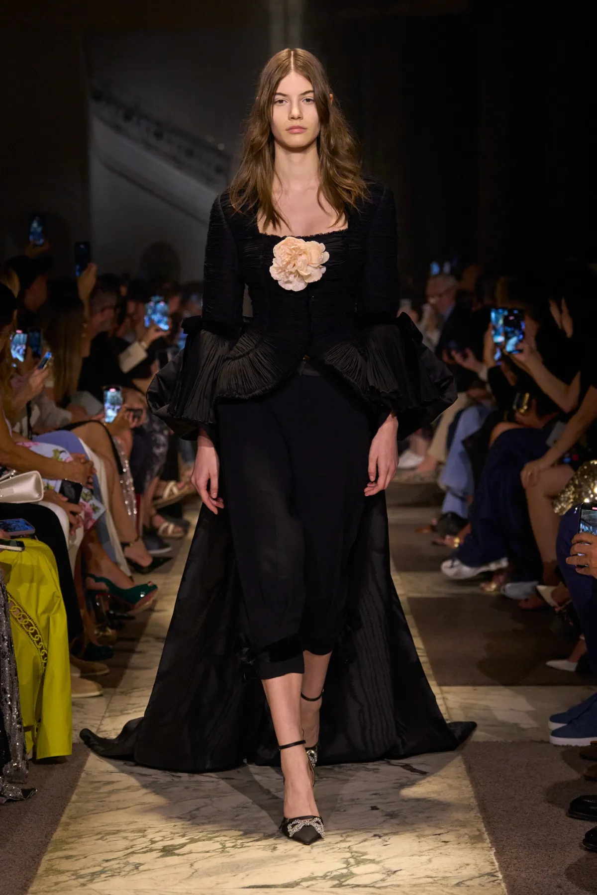 Elie Saab Haute Couture Thu/Đông 2025