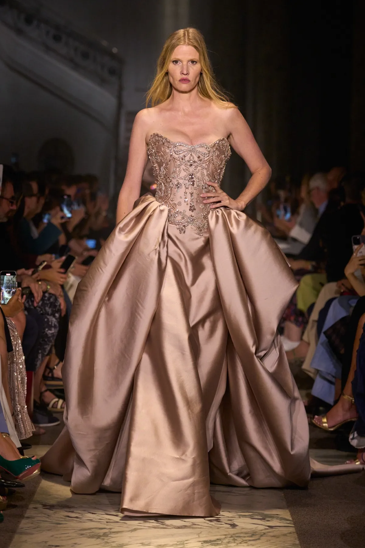 Elie Saab Haute Couture Thu/Đông 2025
