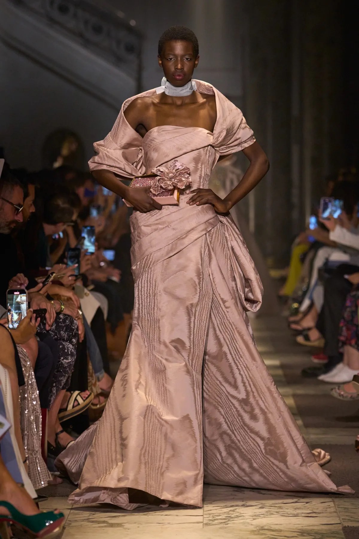 Elie Saab Haute Couture Thu/Đông 2025