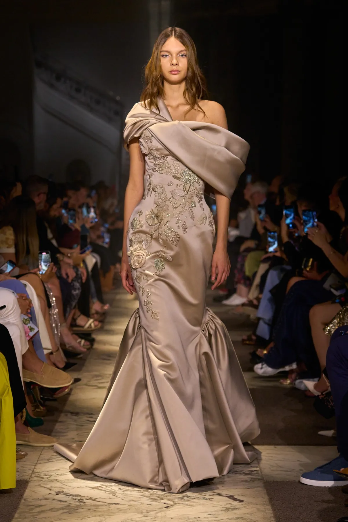 Elie Saab Haute Couture Thu/Đông 2025
