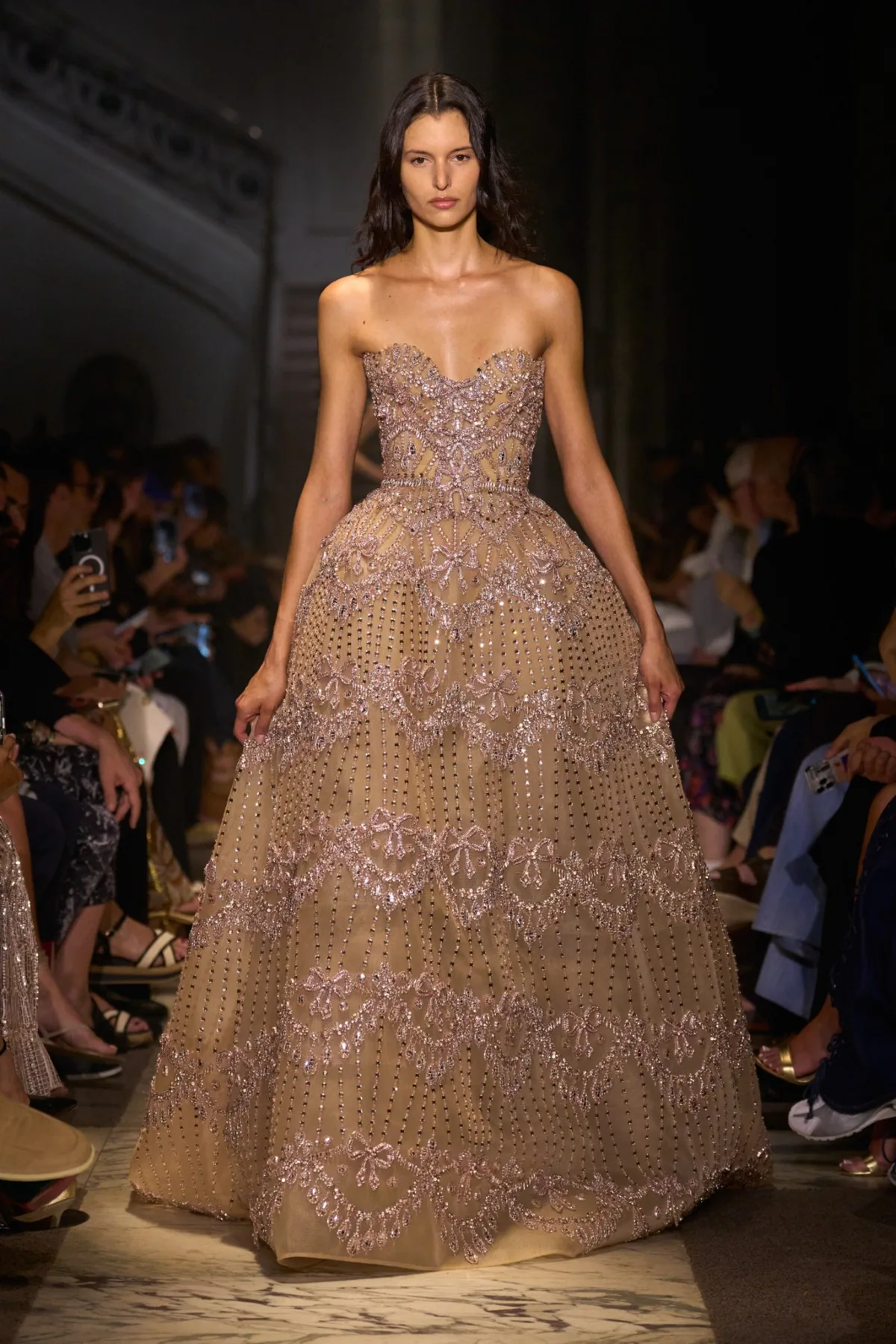Elie Saab Haute Couture Thu/Đông 2025