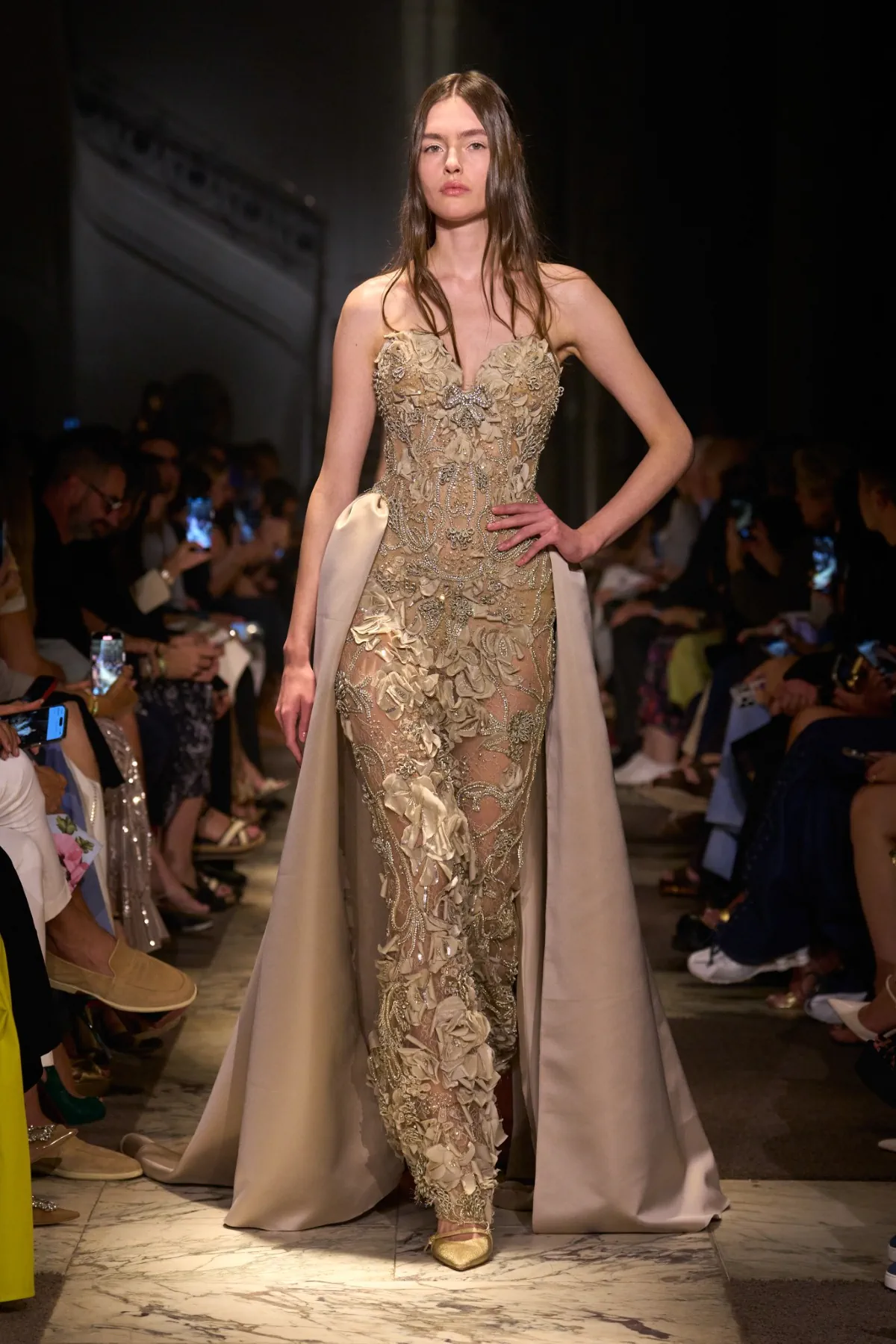 Elie Saab Haute Couture Thu/Đông 2025