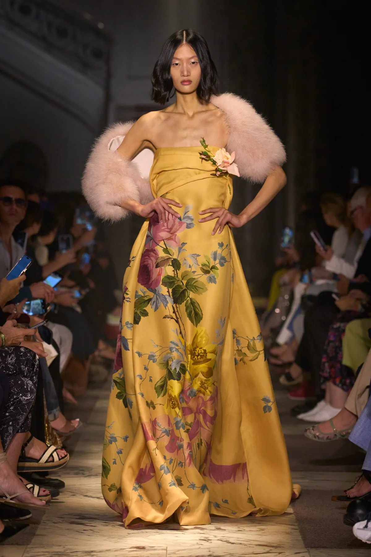Elie Saab Haute Couture Thu/Đông 2025