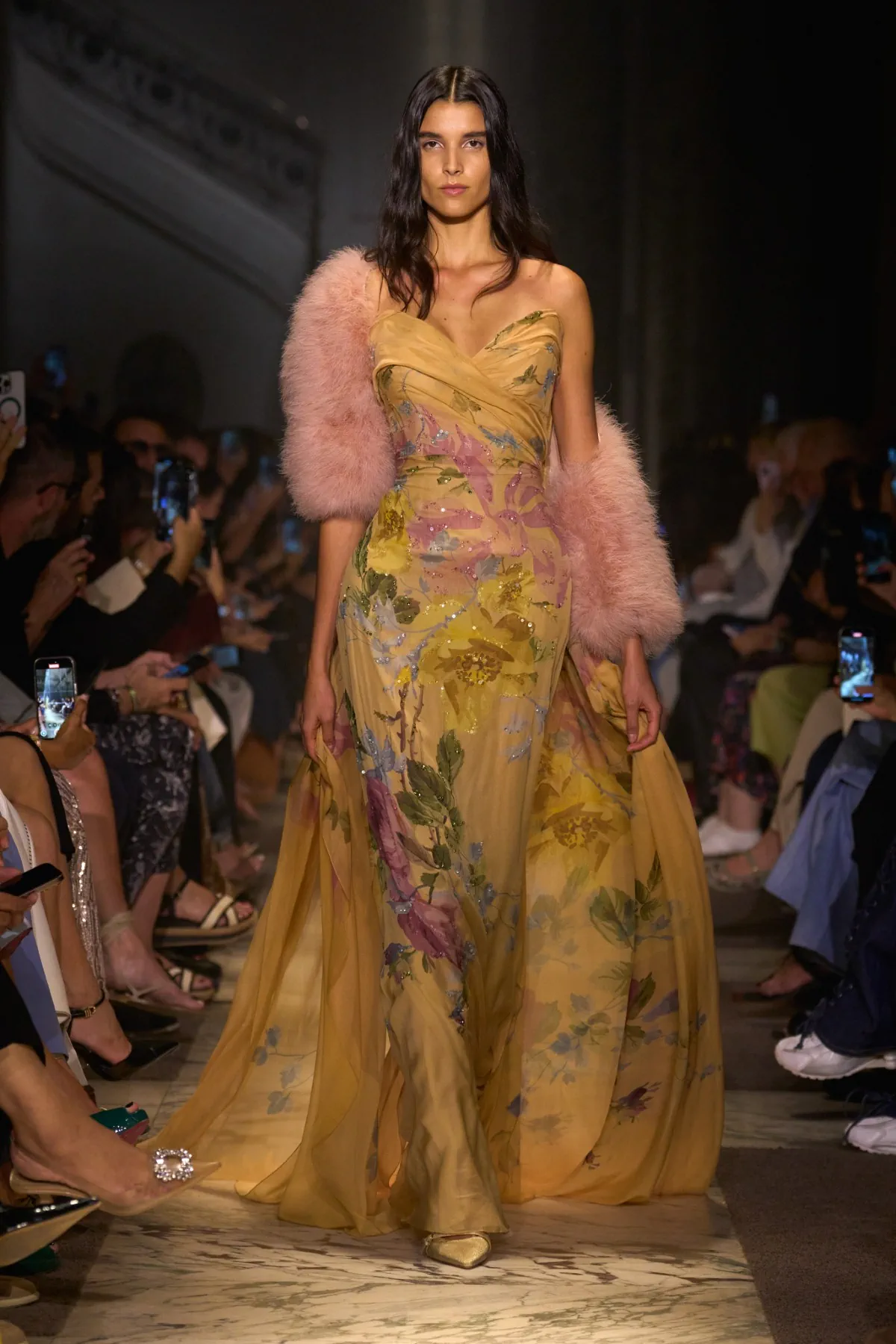 Elie Saab Haute Couture Thu/Đông 2025