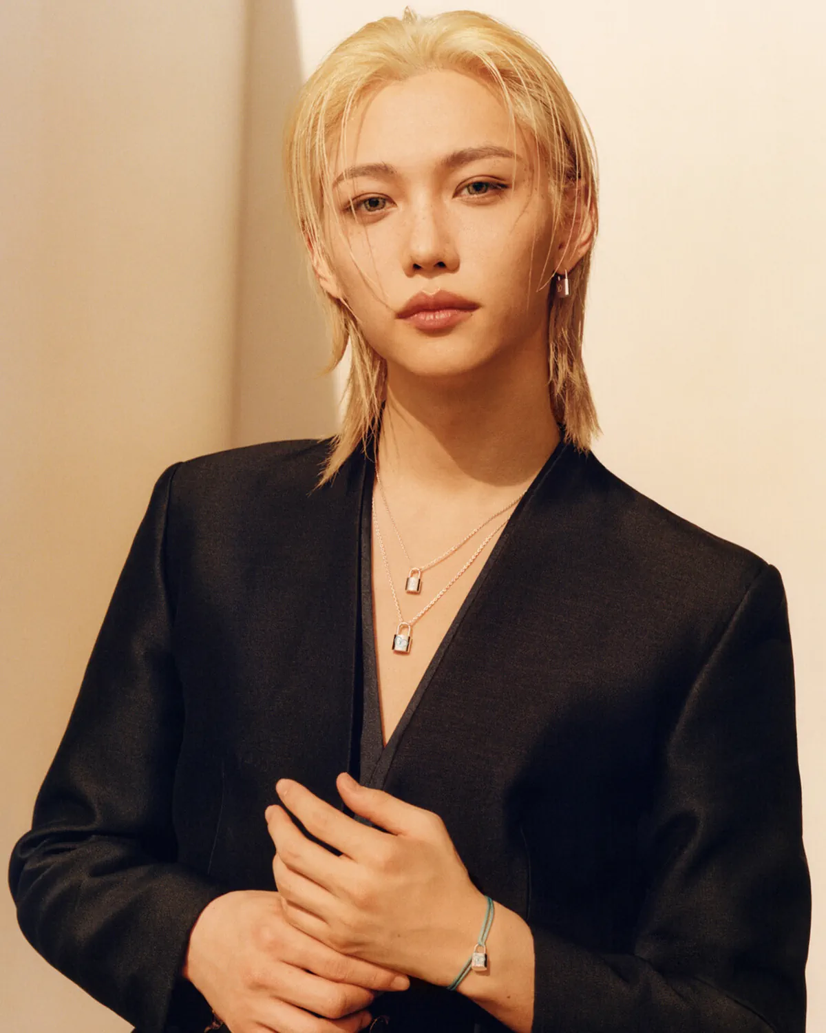 Felix (Stray Kids) và Louis Vuitton Silver Lockit 2025 lan tỏa thông điệp hy vọng cùng UNICEF