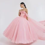 Giambattista Valli Haute Couture Thu/Đông 2025: Những nữ thần trong khu vườn Rococo