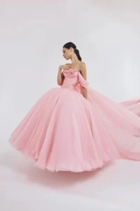 Giambattista Valli Haute Couture Thu/Đông 2025: Những nữ thần trong khu vườn Rococo