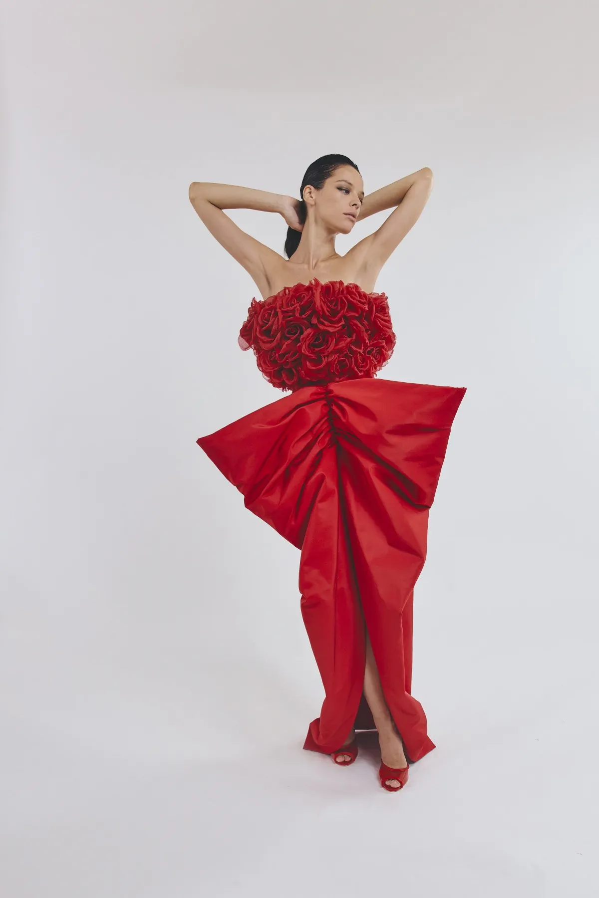 Giambattista Valli Haute Couture Thu/Đông 2025: Những nữ thần trong khu vườn Rococo