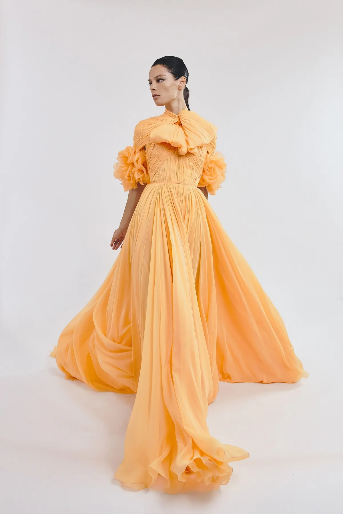 Giambattista Valli Haute Couture Thu/Đông 2025: Những nữ thần trong khu vườn Rococo