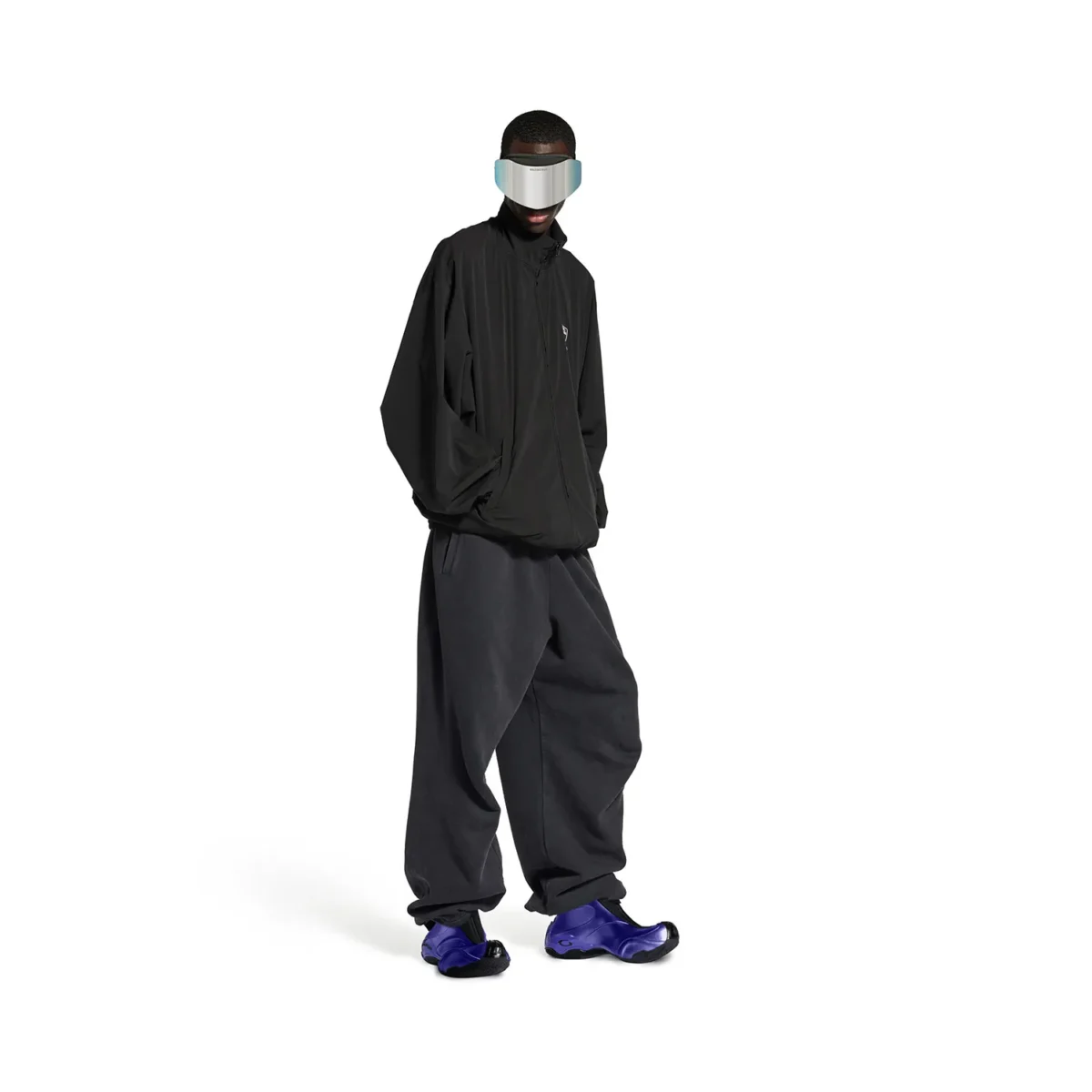 Giày Balenciaga Basketball: Di sản bóng rổ thập niên 90 tái sinh qua lăng kính tương lai