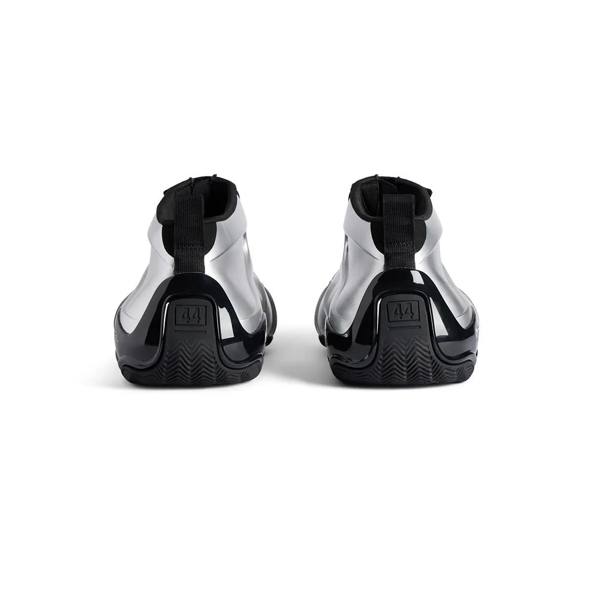 Giày Balenciaga Basketball: Di sản bóng rổ thập niên 90 tái sinh qua lăng kính tương lai