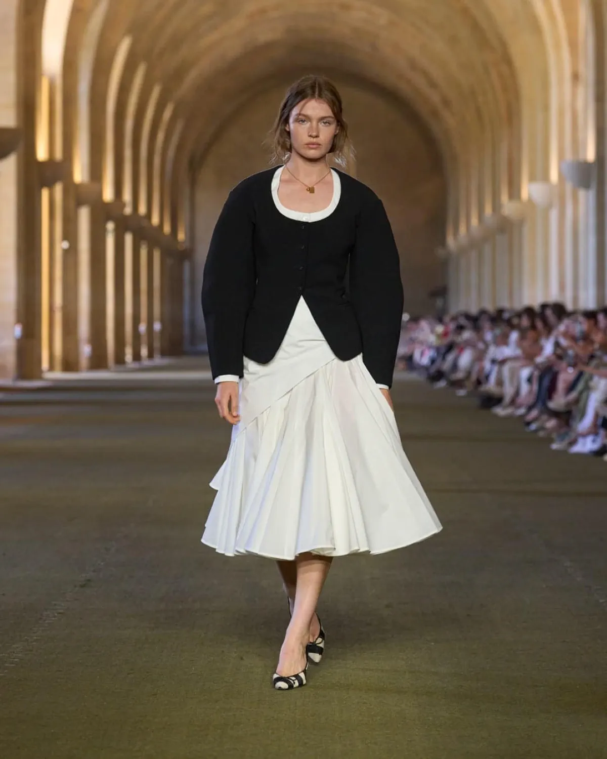 Jacquemus Xuân/Hè 2026 tôn vinh nguồn gốc của nhà thiết kế