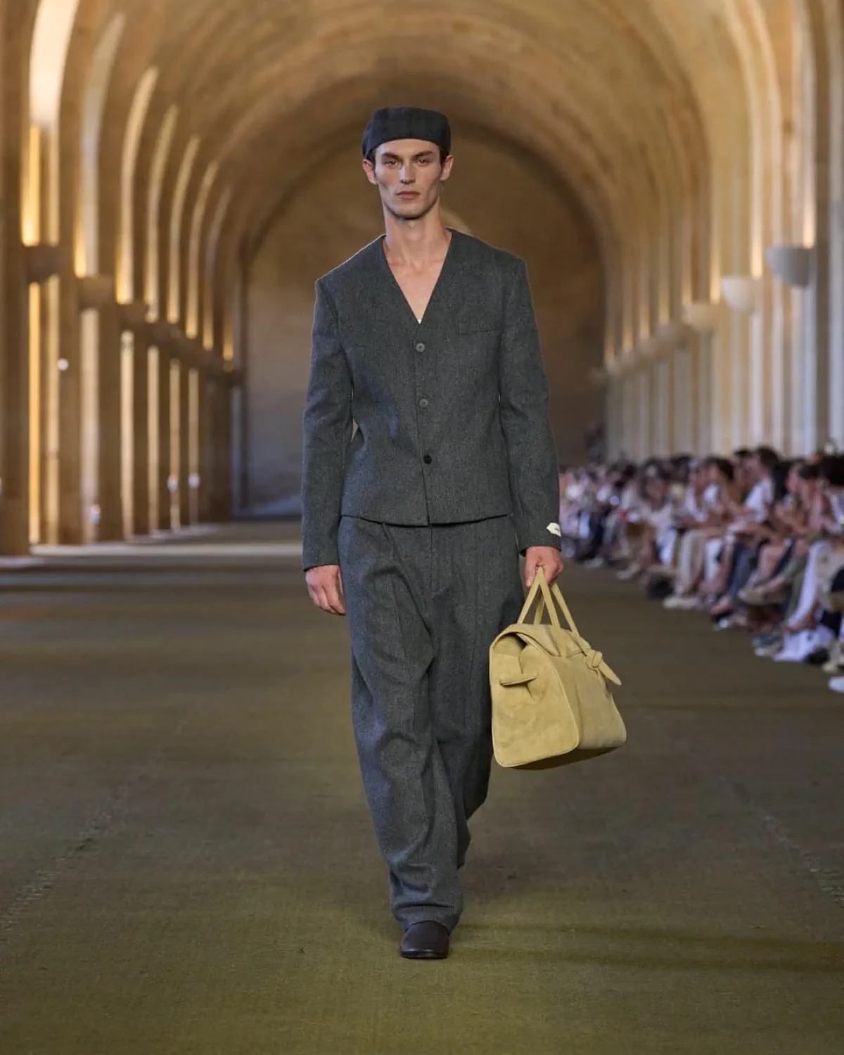 Jacquemus Xuân/Hè 2026 tôn vinh nguồn gốc của nhà thiết kế