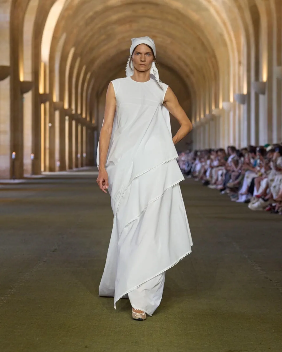 Jacquemus Xuân/Hè 2026 tôn vinh nguồn gốc của nhà thiết kế
