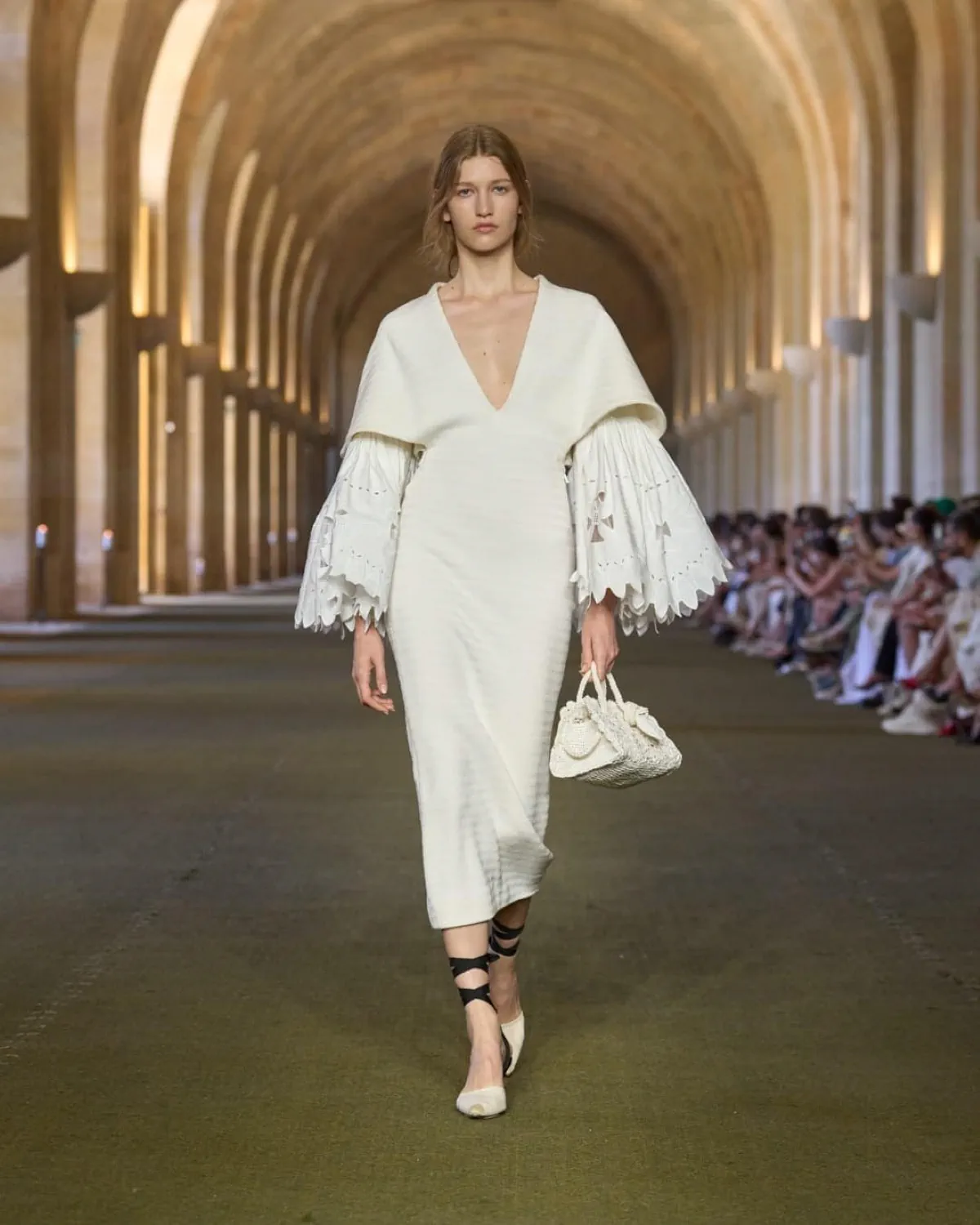 Jacquemus Xuân/Hè 2026 tôn vinh nguồn gốc của nhà thiết kế
