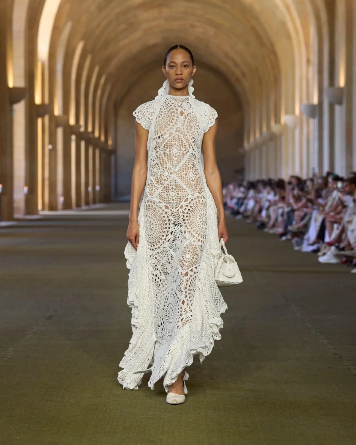 Jacquemus Xuân/Hè 2026 tôn vinh nguồn gốc của nhà thiết kế