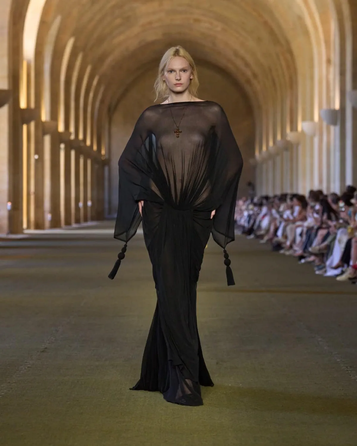 Jacquemus Xuân/Hè 2026 tôn vinh nguồn gốc của nhà thiết kế