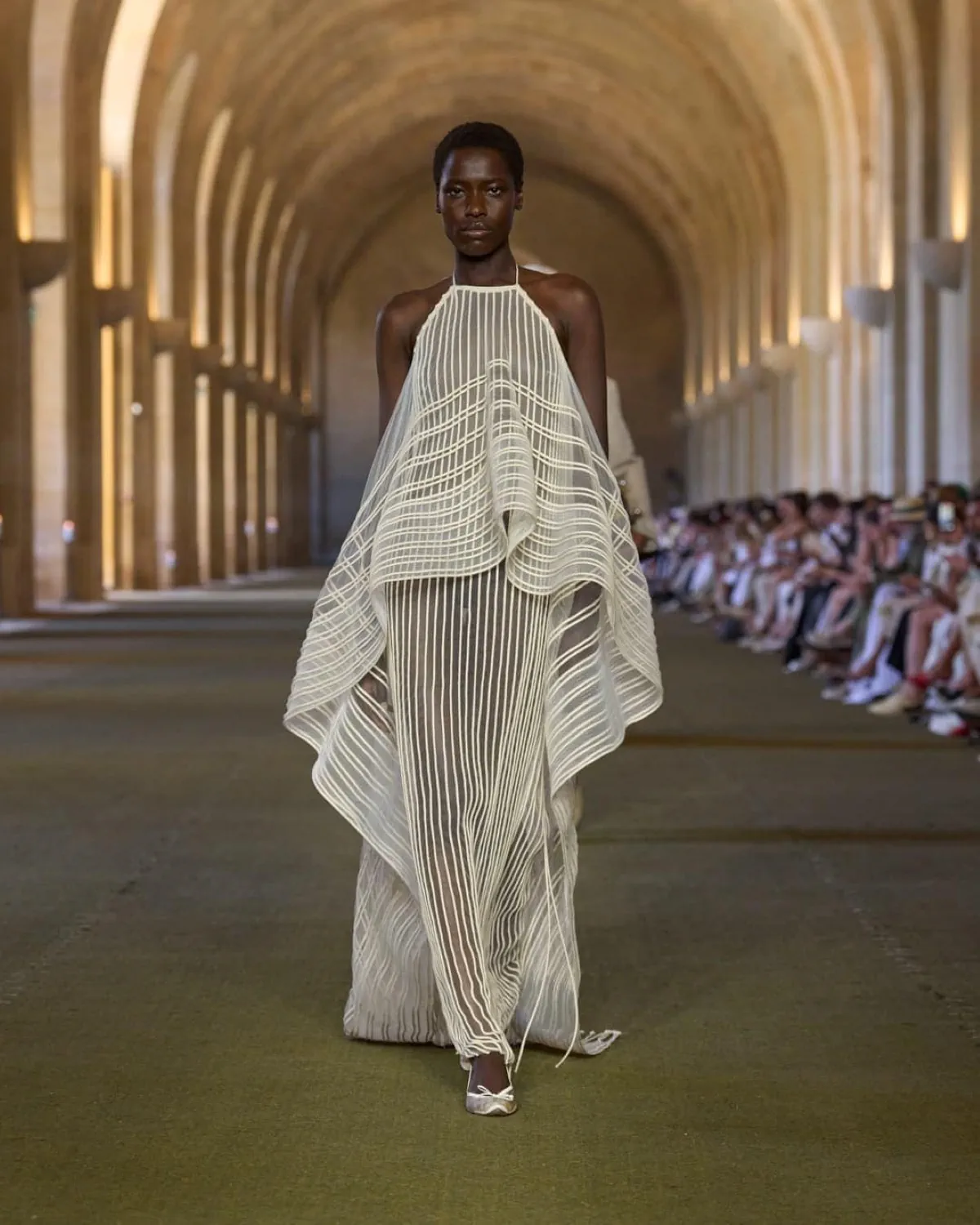Jacquemus Xuân/Hè 2026 tôn vinh nguồn gốc của nhà thiết kế