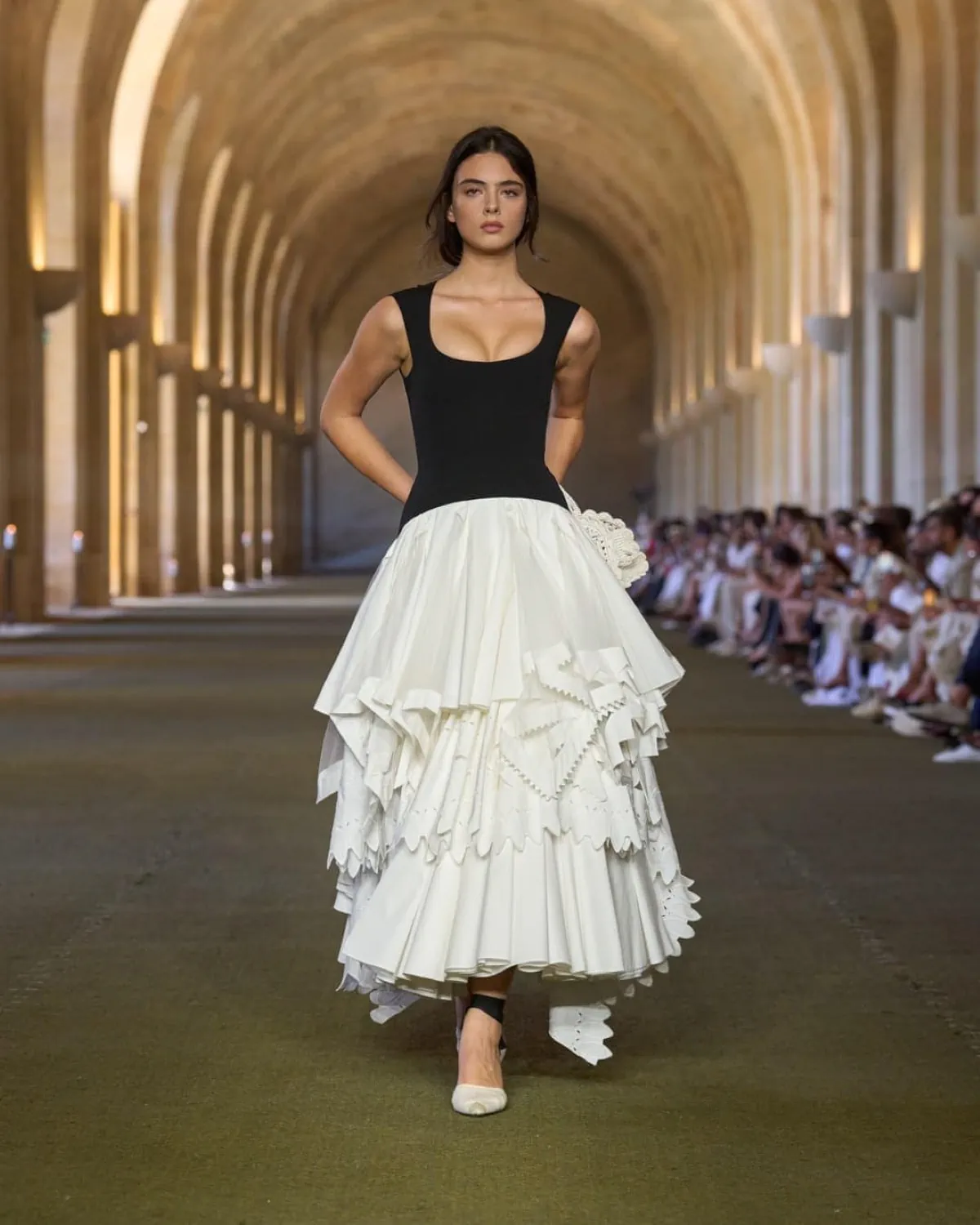 Jacquemus Xuân/Hè 2026 tôn vinh nguồn gốc của nhà thiết kế