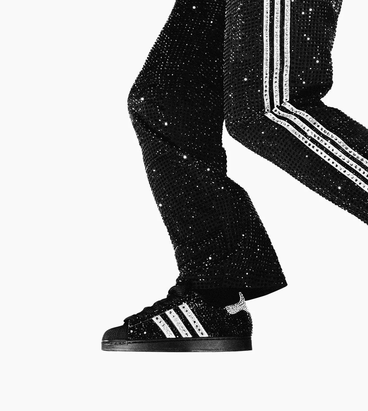 Jennie (Blackpink) cùng dàn sao khuấy động chiến dịch quảng cáo adidas Superstar mới Jennie (Blackpink) cùng dàn sao khuấy động chiến dịch quảng cáo adidas Superstar mới