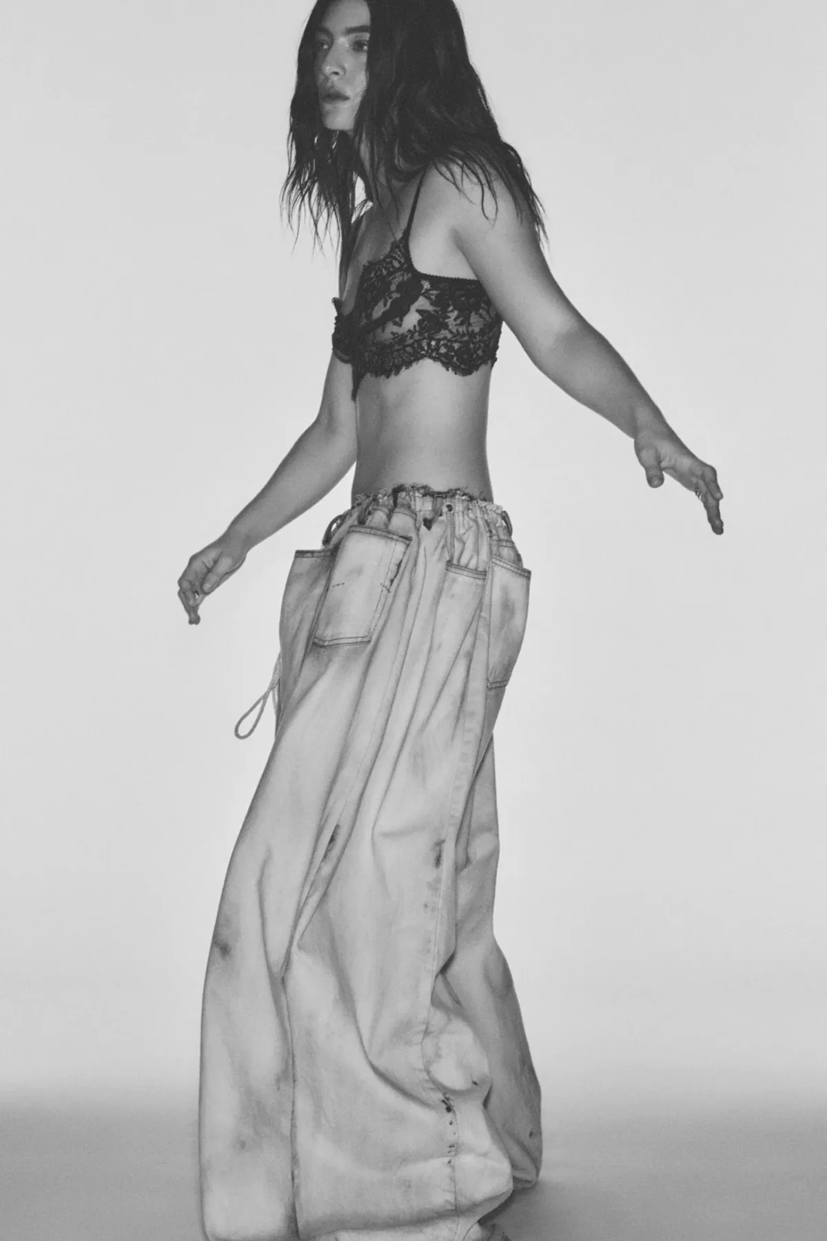 Vogue Australia 07/2025: Lorde chụp bởi Daniel Jackson