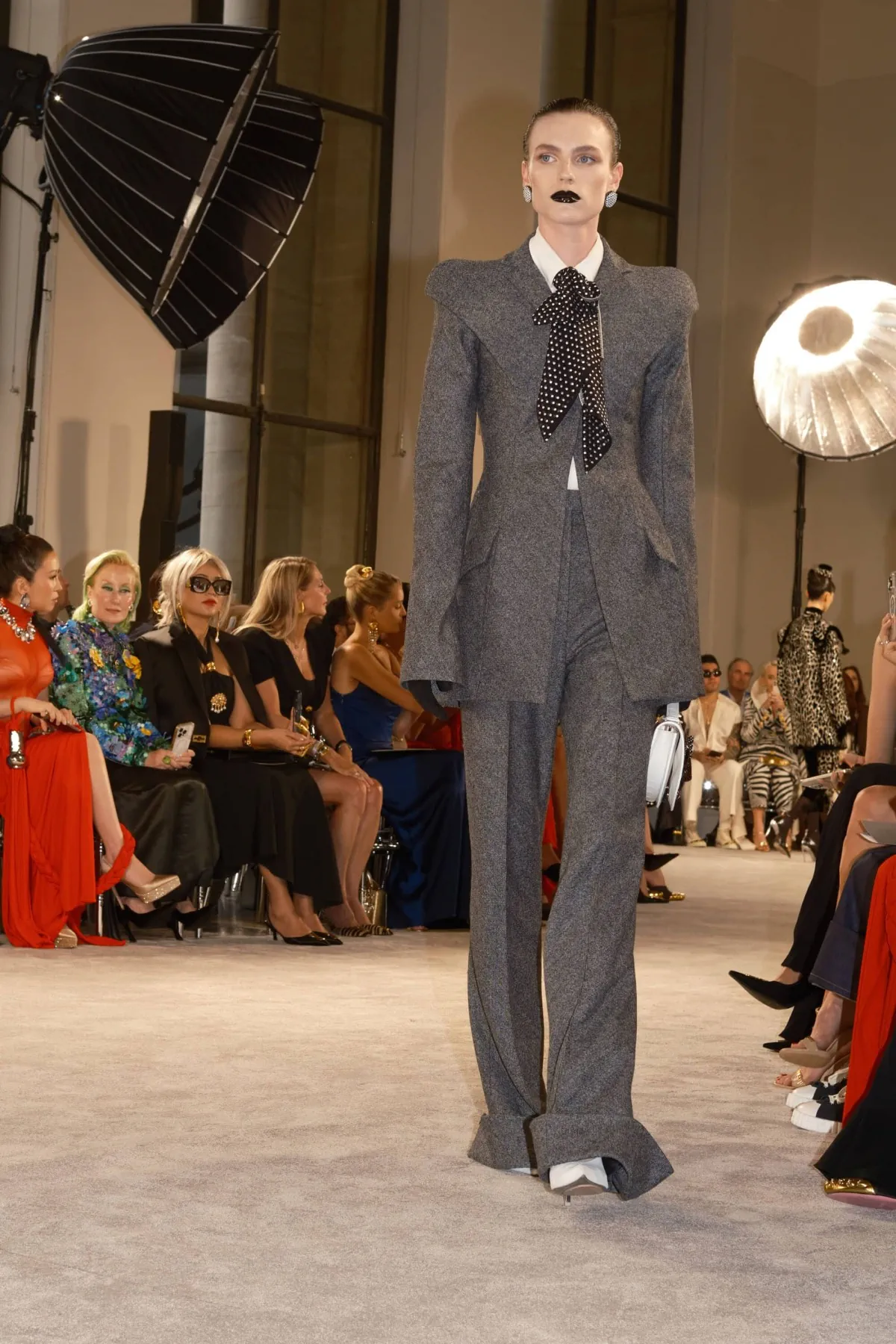 Schiaparelli Haute Couture Thu/Đông 2025