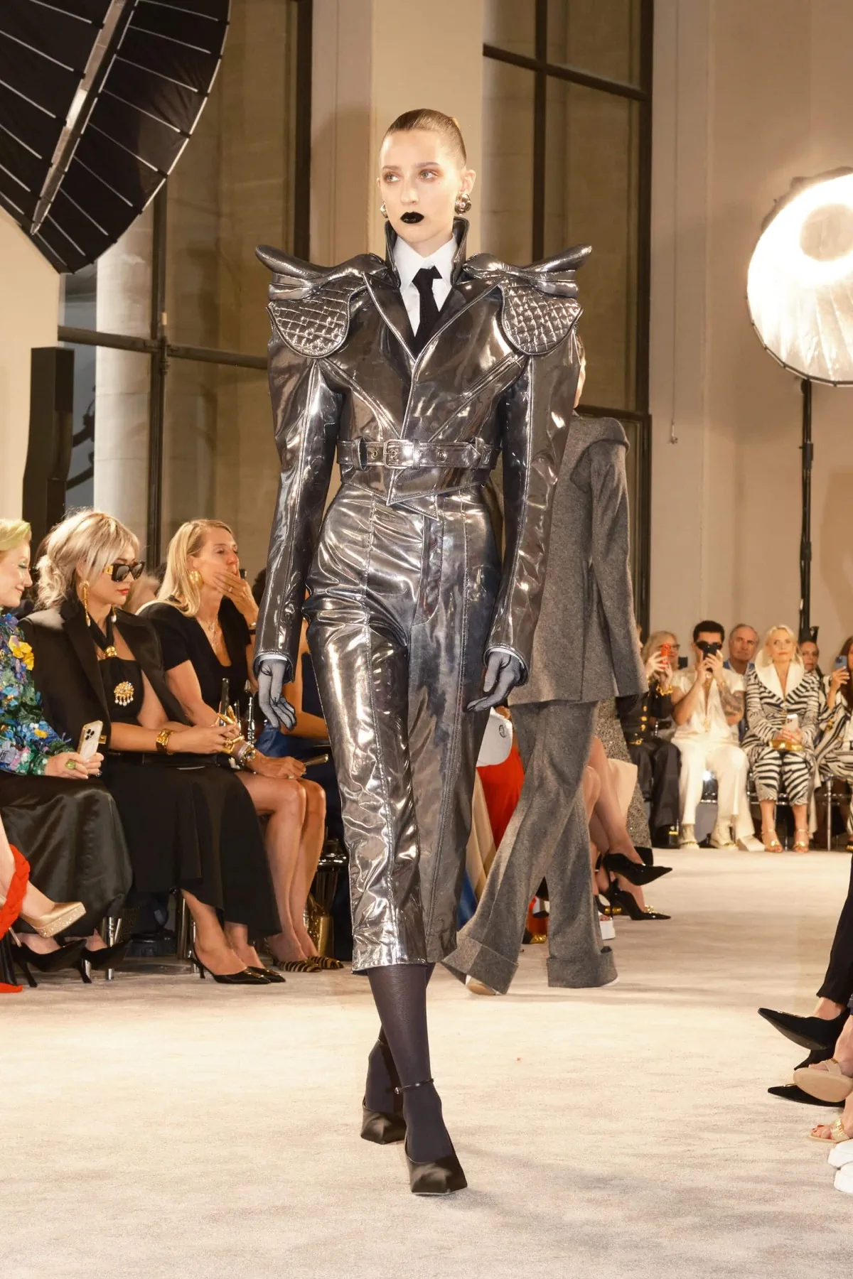 Schiaparelli Haute Couture Thu/Đông 2025