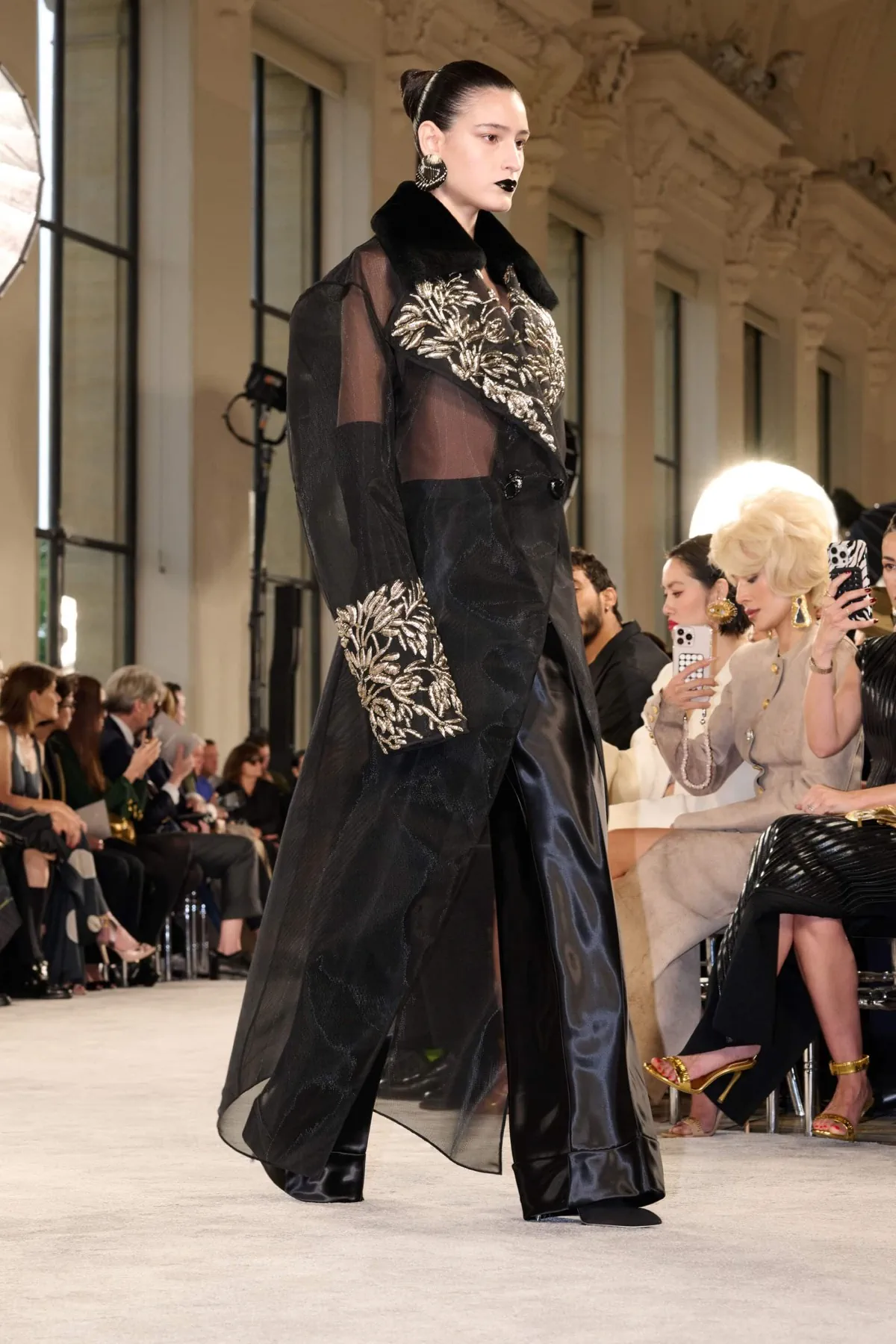 Schiaparelli Haute Couture Thu/Đông 2025