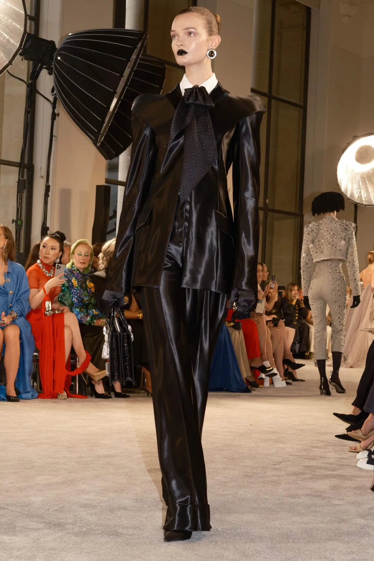 Schiaparelli Haute Couture Thu/Đông 2025