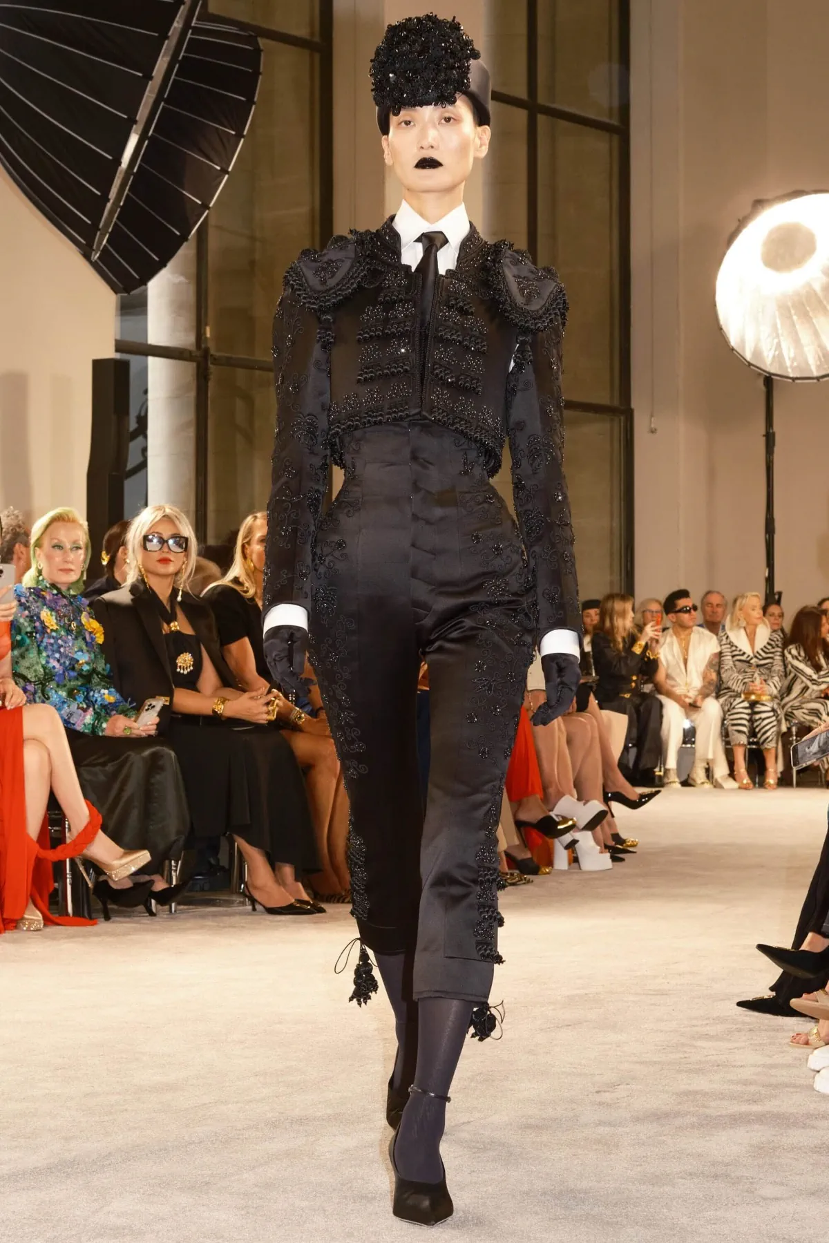 Schiaparelli Haute Couture Thu/Đông 2025