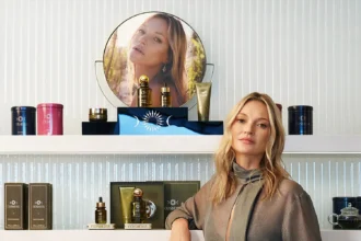 Thương hiệu Cosmoss của Kate Moss đóng cửa sau chưa đầy ba năm