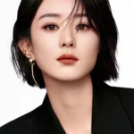 Triệu Lệ Dĩnh trở thành đại sứ thương hiệu toàn cầu của Givenchy Beauty