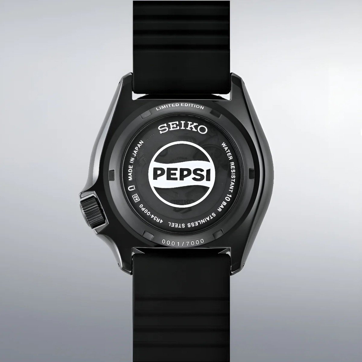 Đồng hồ Seiko 5 Sports x Pepsi định nghĩa lại một biểu tượng