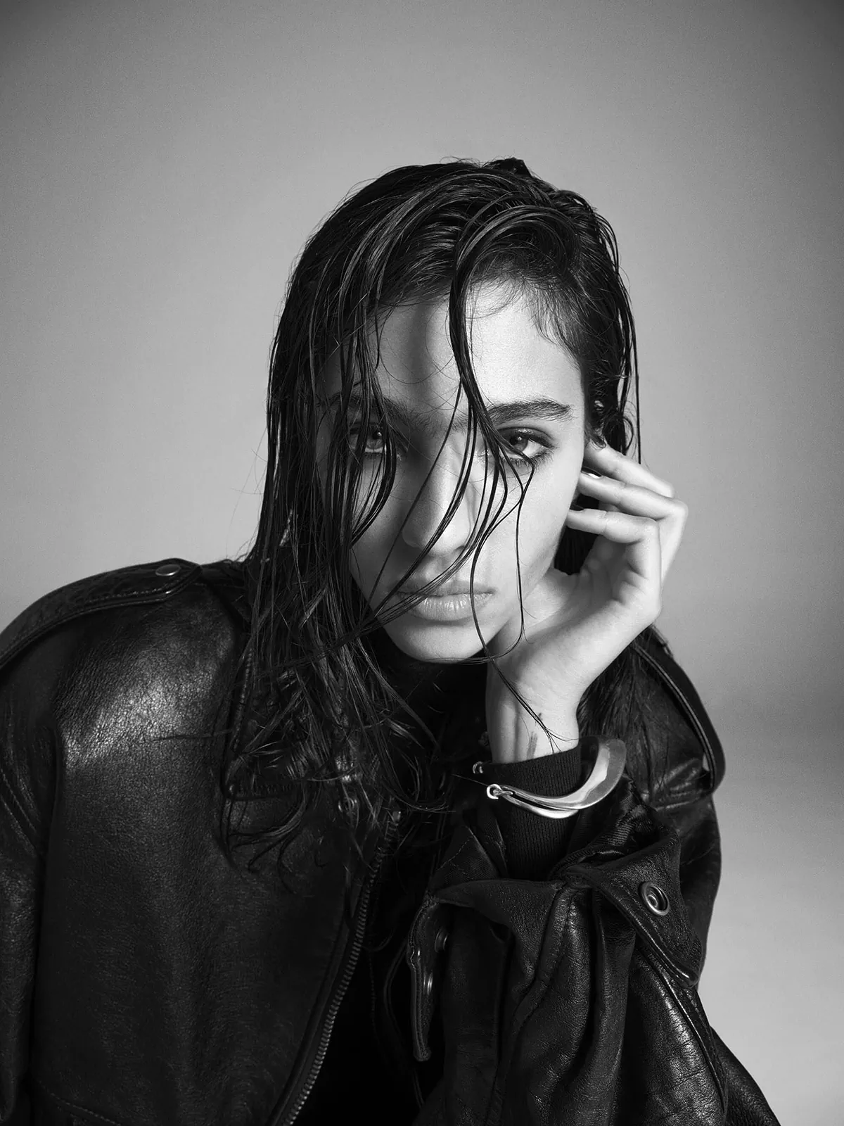 Rosé (Blackpink) và dàn sao xuất hiện trong chiến dịch quảng cáo Saint Laurent Thu/Đông 2025