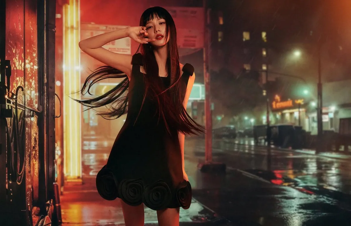 Cùng Jisoo (Blackpink) khám phá thế giới tương lai trong chiến dịch quảng cáo Self-Portrait Thu/Đông 2025