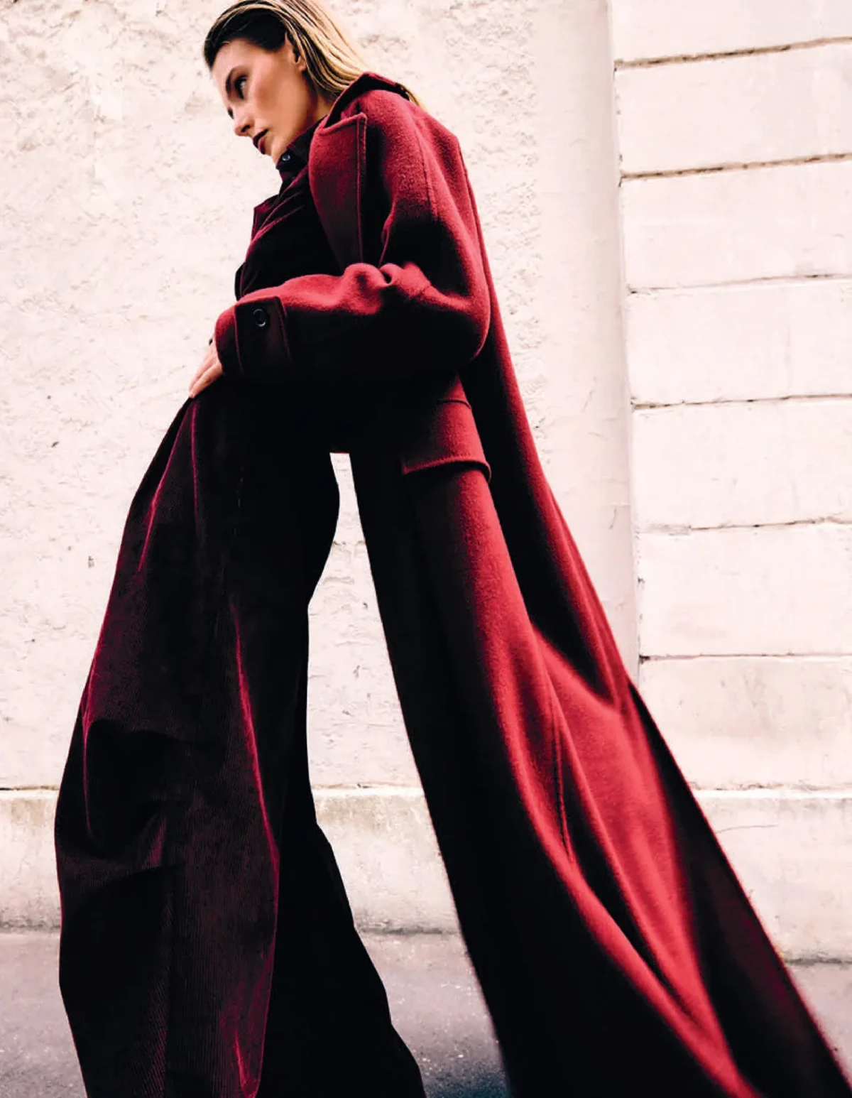 Madame Figaro 29/08/2025: Madison Headrick chụp bởi Rocío Ramos