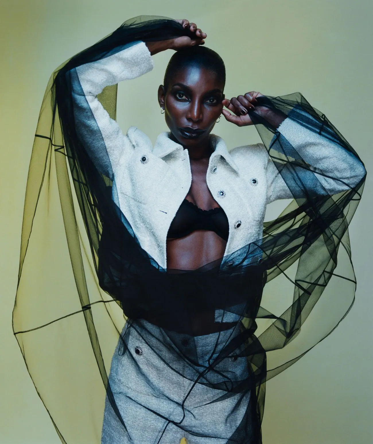 Vogue Anh 09/2025: Michaela Coel chụp bởi Harley Weir Vogue Anh 09/2025: Michaela Coel chụp bởi Harley WeirVogue Anh 09/2025: Michaela Coel chụp bởi Harley Weir