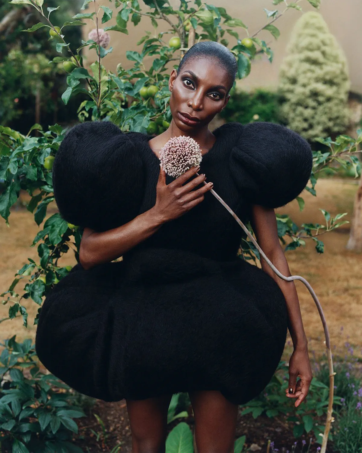 Vogue Anh 09/2025: Michaela Coel chụp bởi Harley Weir Vogue Anh 09/2025: Michaela Coel chụp bởi Harley Weir