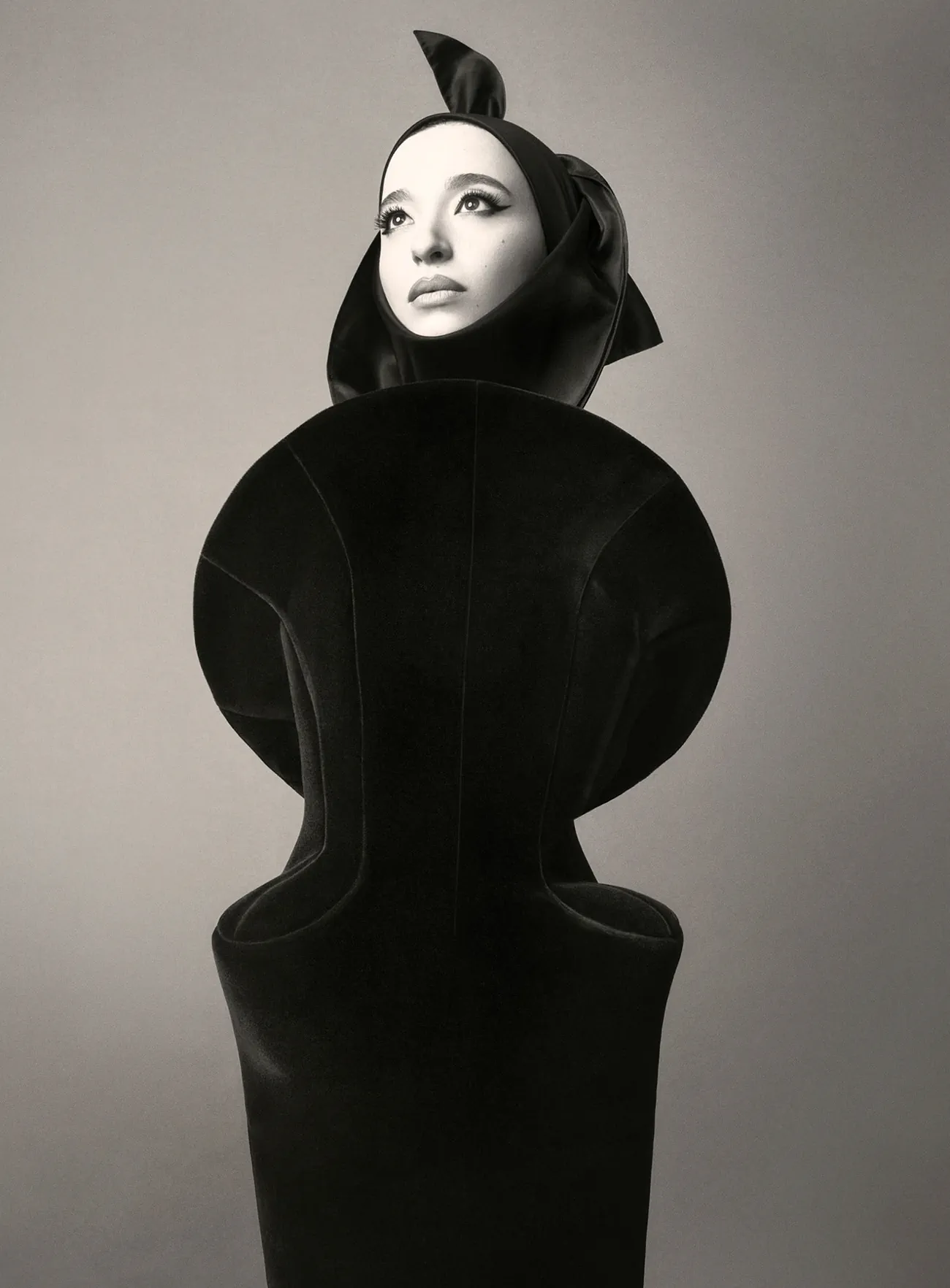 Vogue Italia 09/2025: Mikey Madison chụp bởi Steven Meisel Vogue Italia 09/2025: Mikey Madison chụp bởi Steven Meisel